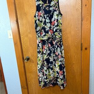 Covington Feminine Floral Maxi Dress